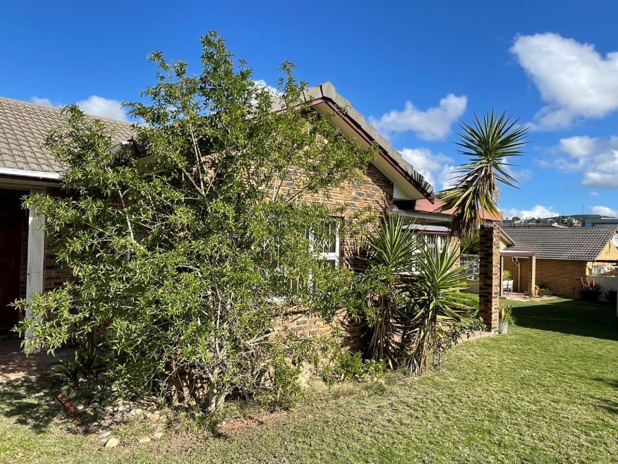 To Let 2 Bedroom Property for Rent in Kenridge Western Cape
